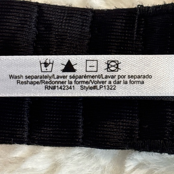 Adore Me Womens Black Lace Mesh  Underwire Back Closure Bra 40D Coquette - Picture 13 of 13